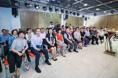 小照片，大時代 尚長榮、蔡金萍、錢程、駱新走進天平街道的文化敘事